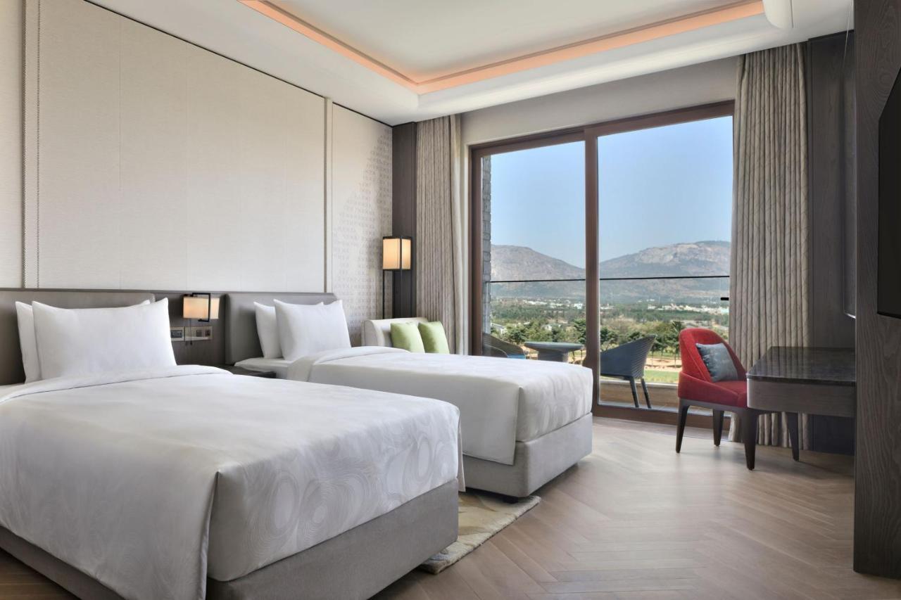 Jw Marriott Hotel Bengaluru Prestige Golfshire Resort & Spa Avati Exterior foto