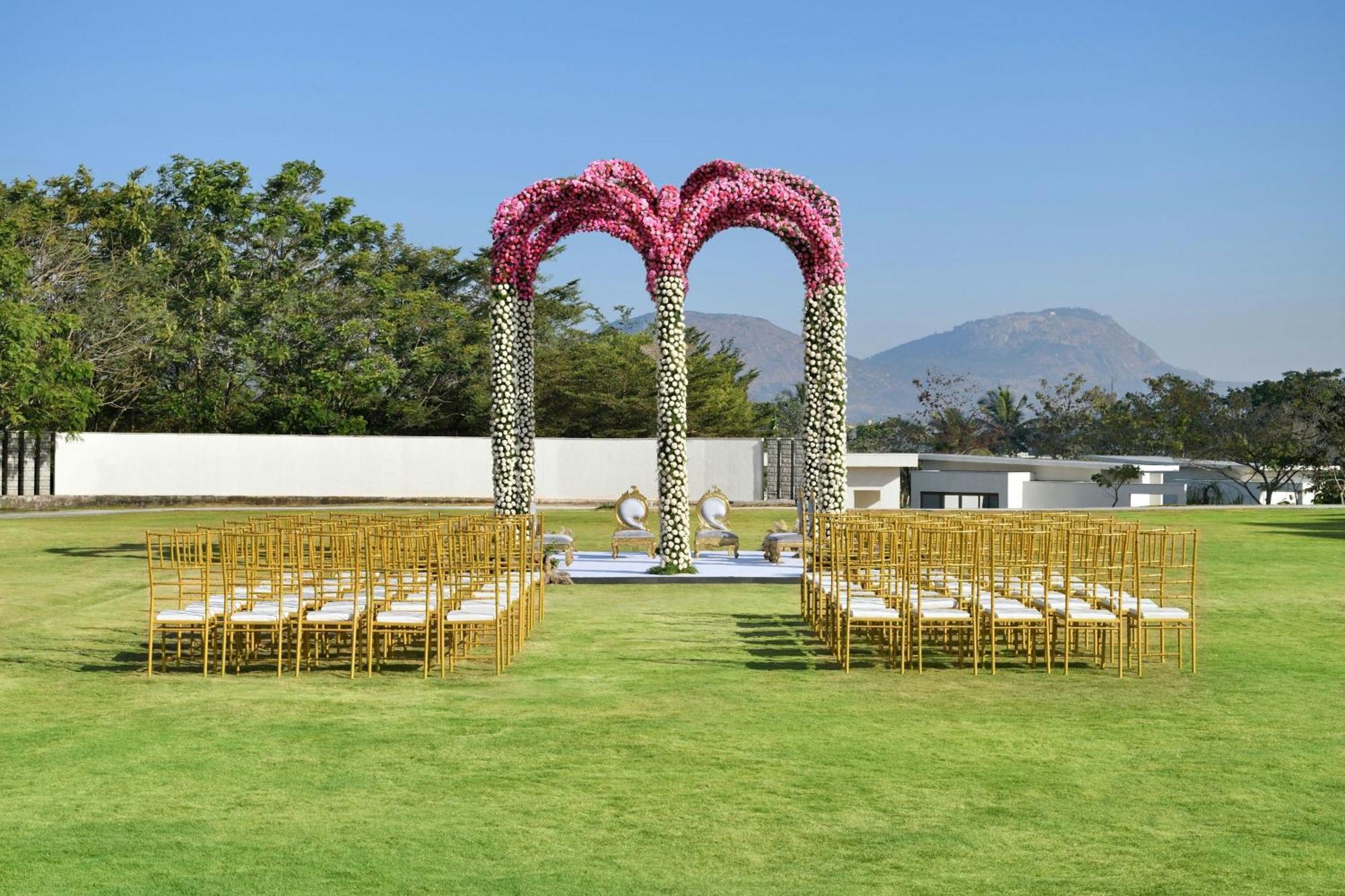 Jw Marriott Hotel Bengaluru Prestige Golfshire Resort & Spa Avati Exterior foto