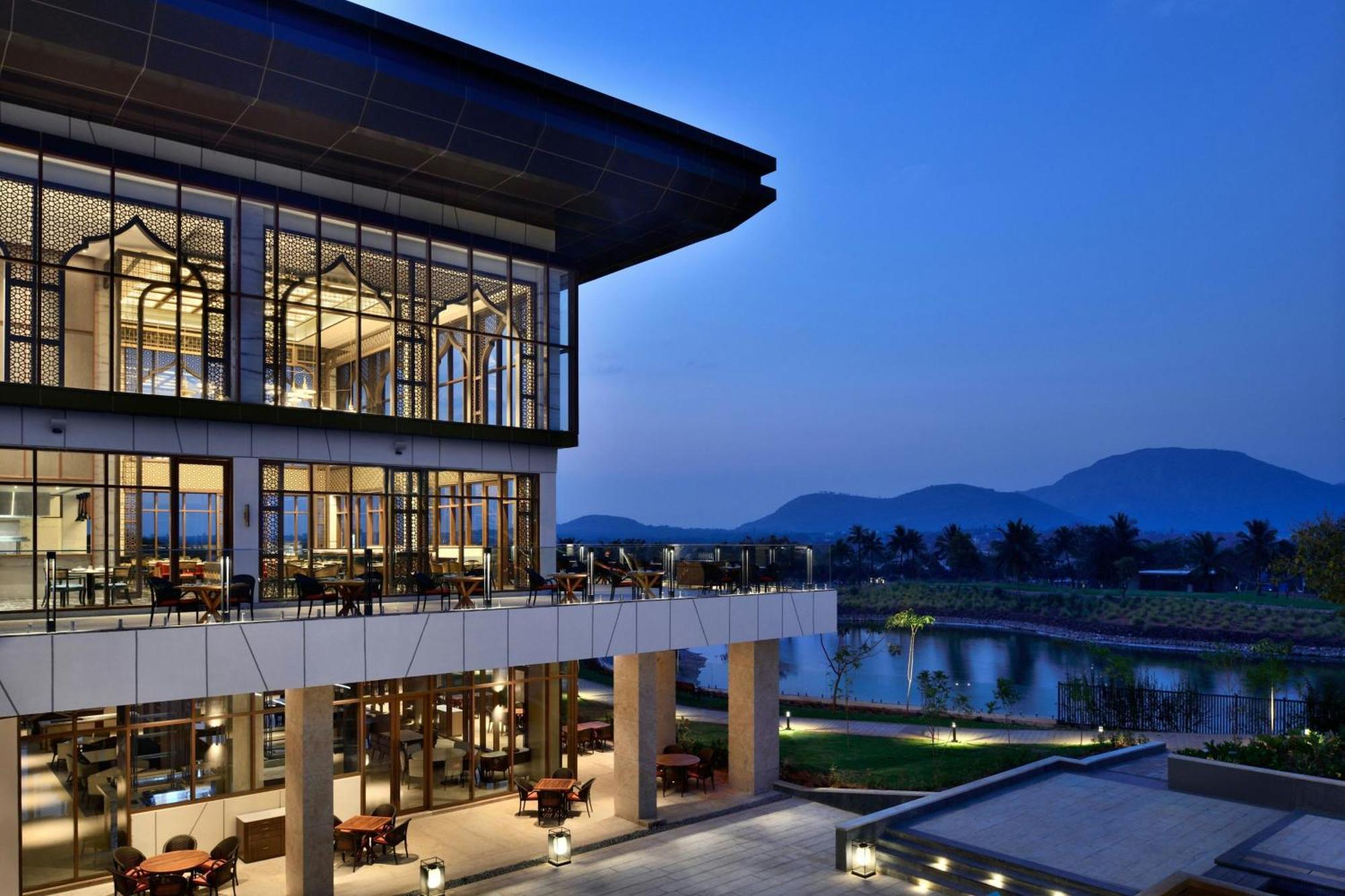 Jw Marriott Hotel Bengaluru Prestige Golfshire Resort & Spa Avati Exterior foto