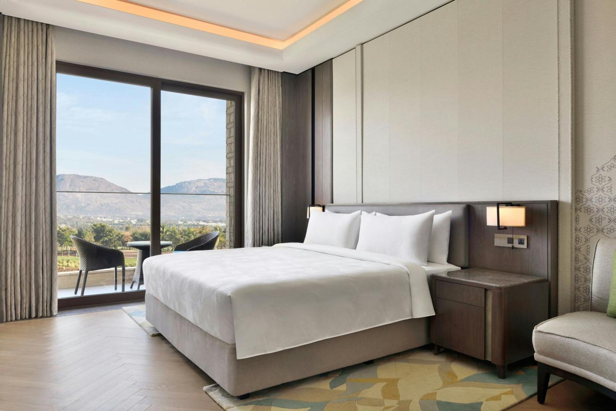 Jw Marriott Hotel Bengaluru Prestige Golfshire Resort & Spa Avati Exterior foto
